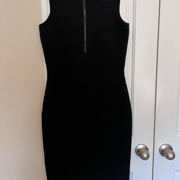 MK DRESS - Picture 2 of 4